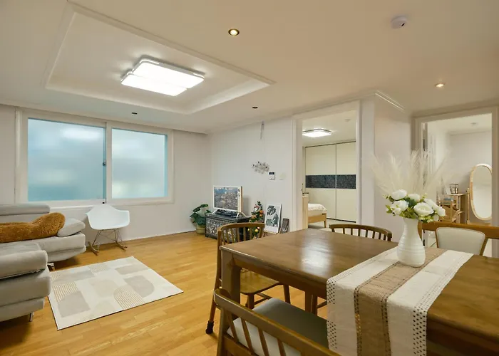 Plantree Filled With The Charm Of The East And The Atmosphere Of The West Appartement Séoul